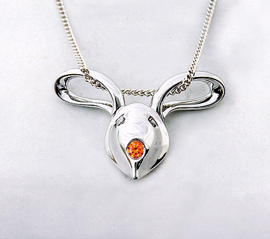 うさぎペンダント オレンジガーネット