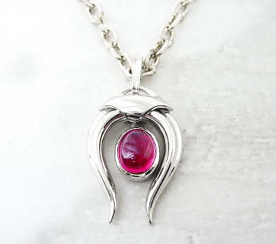 ボタニカルペンダント ルビー（合成）